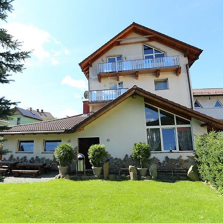 Pensjonat Tara Jeleśnia Exterior foto
